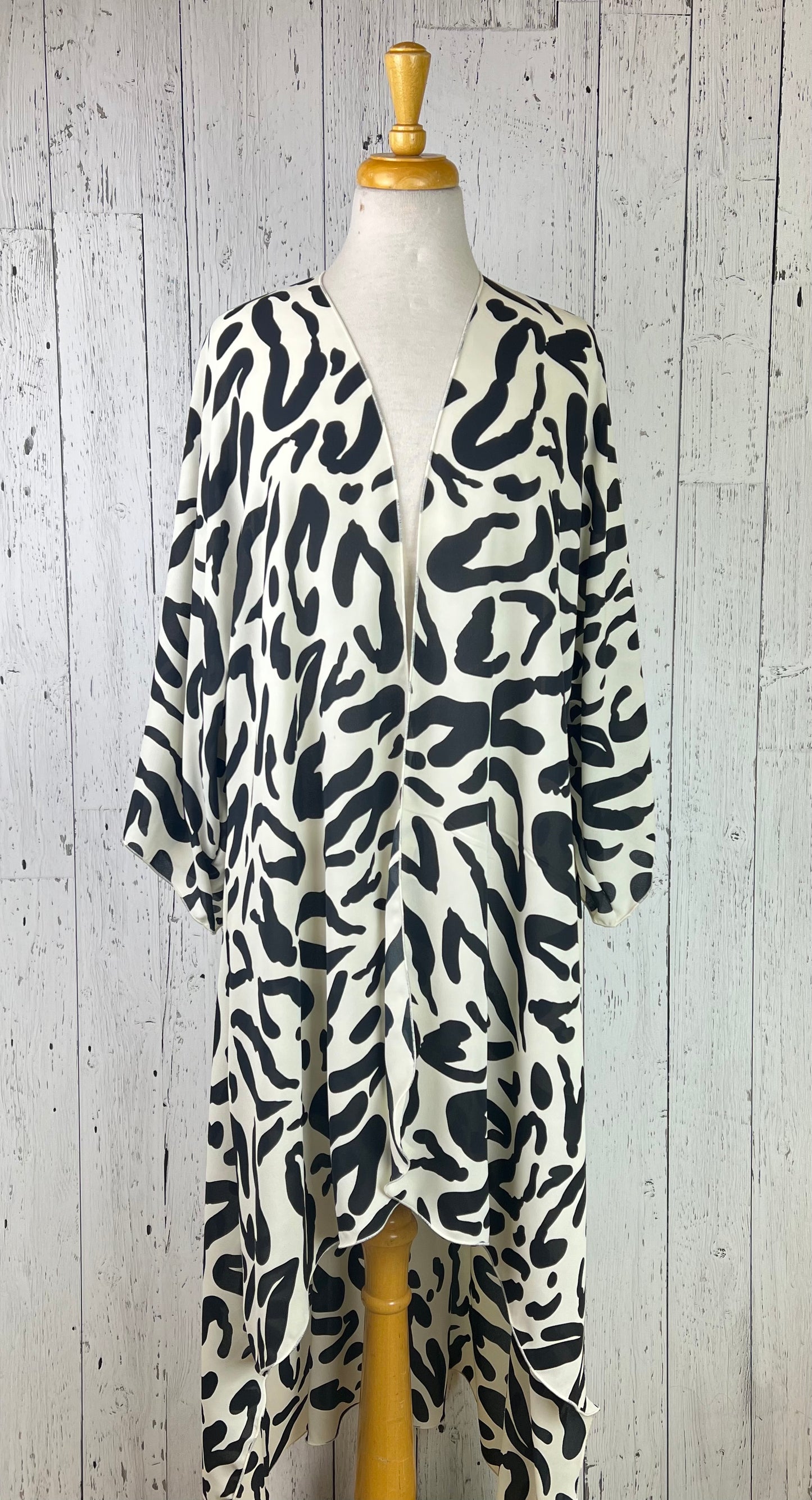 Cream & Black Animal Print Sleeved Kimono Various Lengths