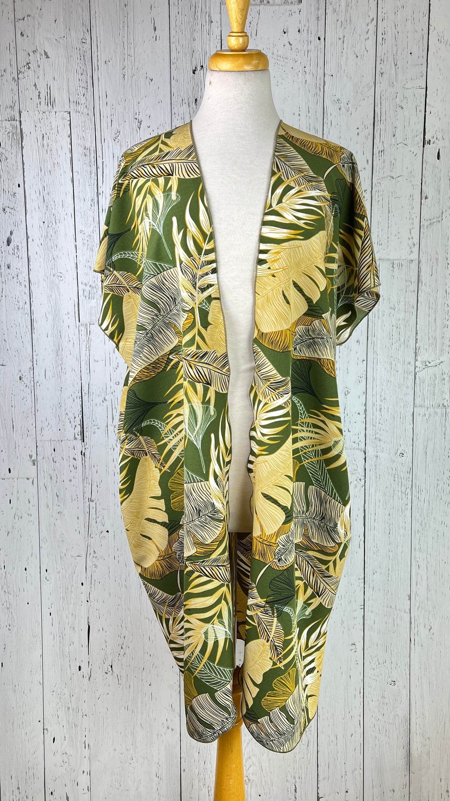 Camo Leaves Short Sleeve Kimono