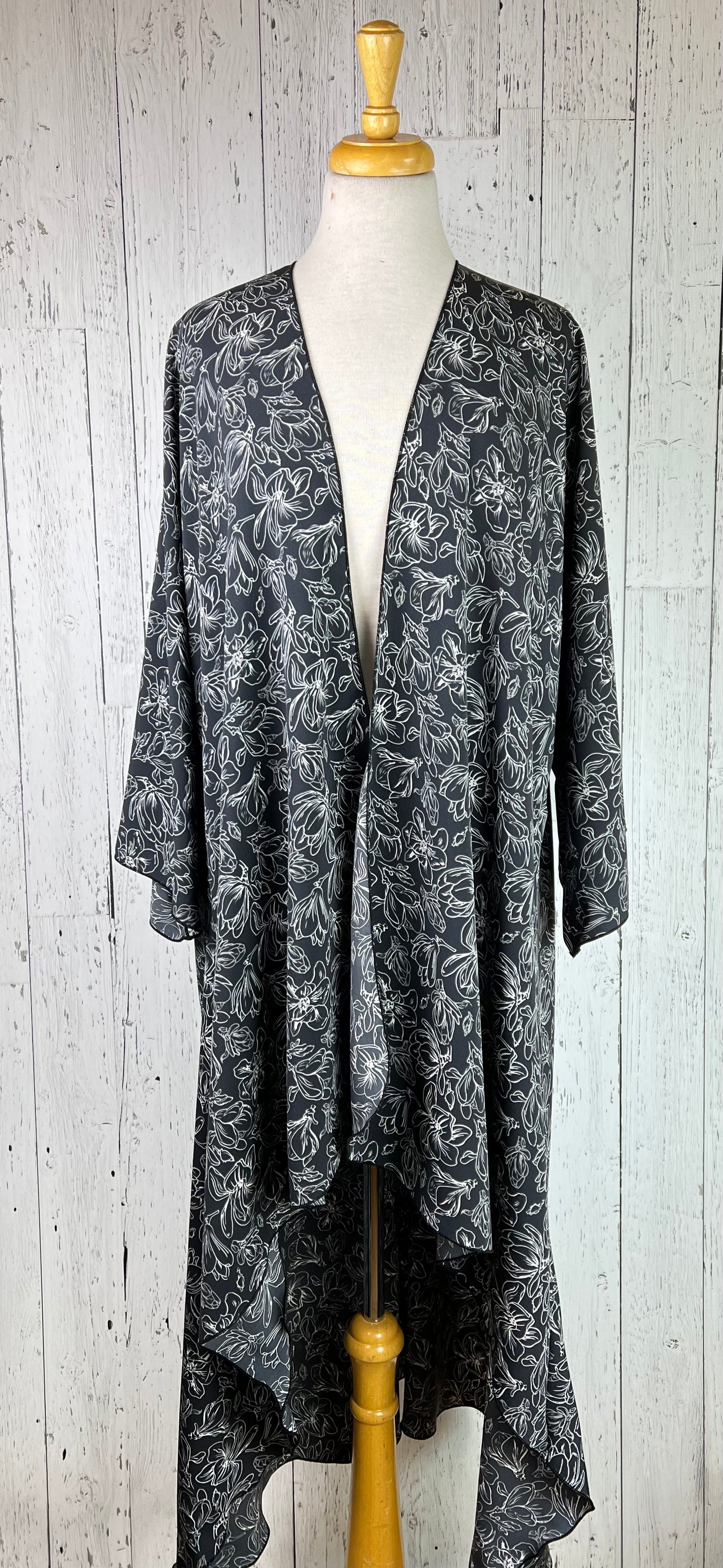 Black Floral Sleeved Kimono Various Lengths