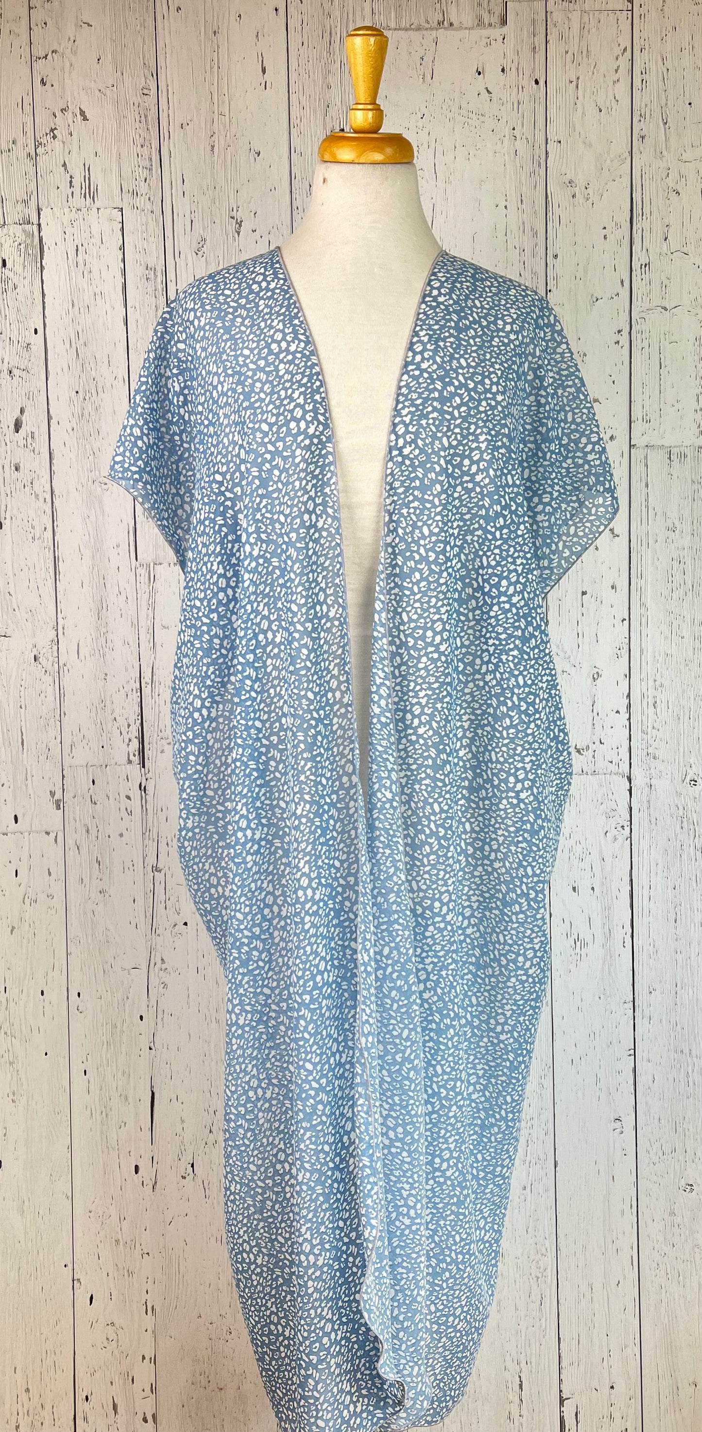 Baby Blue Animal Print Short Sleeve Kimono